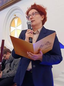 Dr Urszula Jasiecka-Bury przedstawia program koncertu solistów zespołów kameralnych z Zespołu Państwowych Szkół Muzycznych im. St. Moniuszki w Bielsku-Białej.